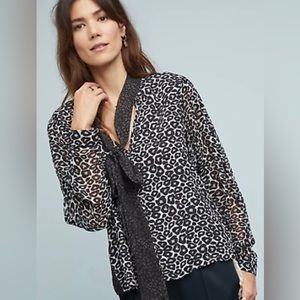 Chic Black and White Leopard Print Women's Top